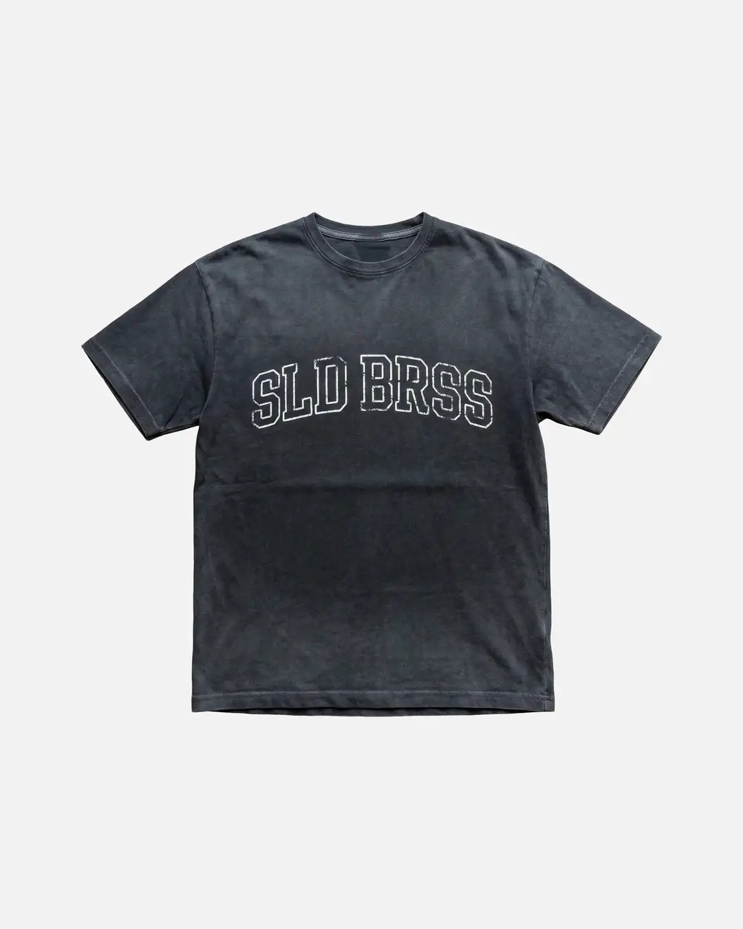 COLLEGE SPREYED TEE